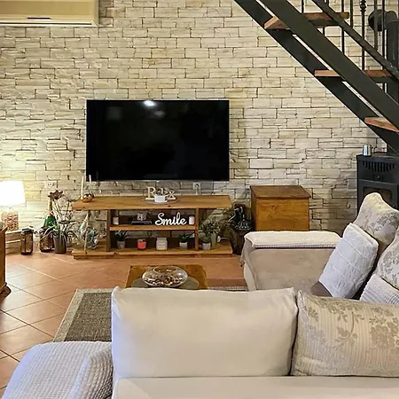 Stunning In Holiday home Pokrovnik